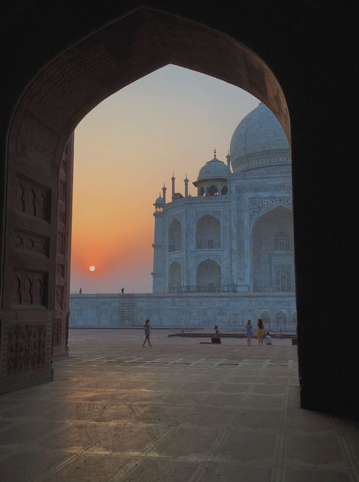 Taj Mahal at Sunrise, Agra